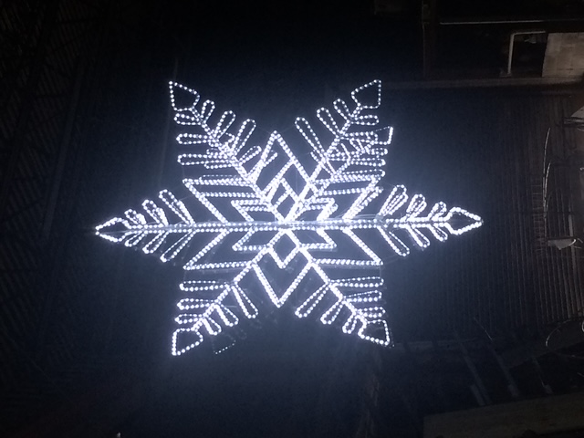 LED snowflake decoration
