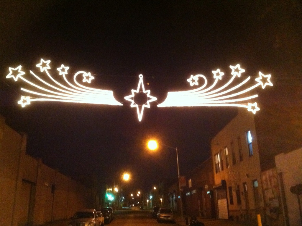 Star with wings street display